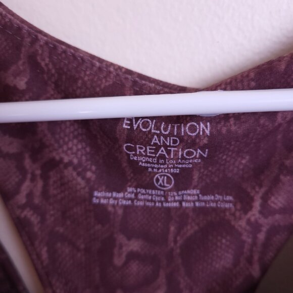 EVOLUTION AND CREATION Womens XL Active Tank Top and Pants Set Purple Snake Skin - Picture 3 of 16